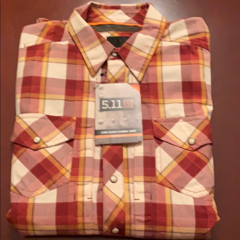 5.11 LONG SLEEVE FLANNEL SHIRT.